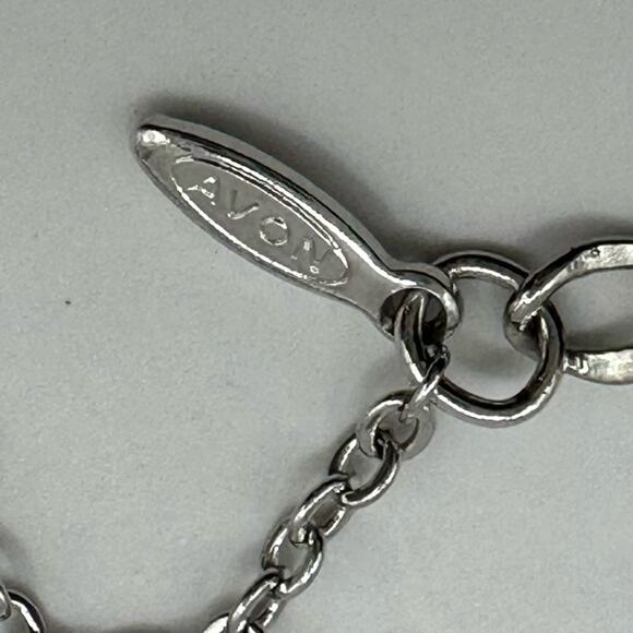 Vintage Avon Horseshoe Luck Rhinestone Necklace Retro Minimalist Costume Jewelry - Picture 5 of 12